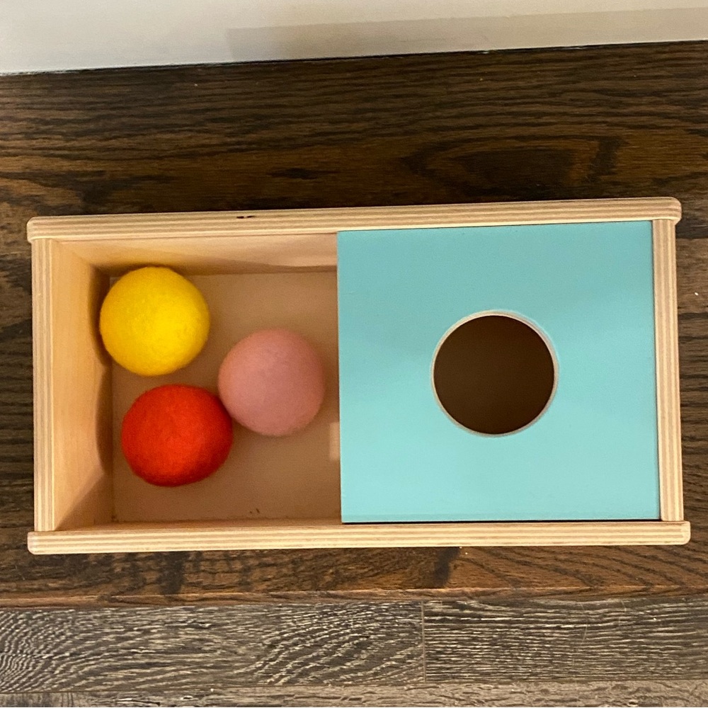 Lovevery Sliding Top Box